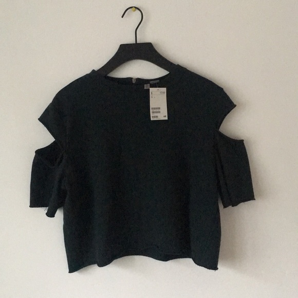 Cropped Sweater - Picture 1 of 2